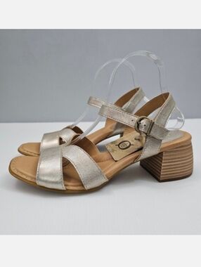 NEW Born Sadie Sandal Womens 9 Gold Metallic Leather Block Heel Ankle Strap